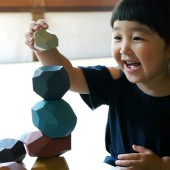 Nuôi dưỡng sự sáng tạo bằng bộ đồ chơi xếp đá